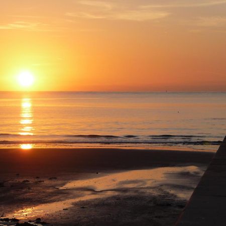 2 min zum Strand Borkum Exterior foto